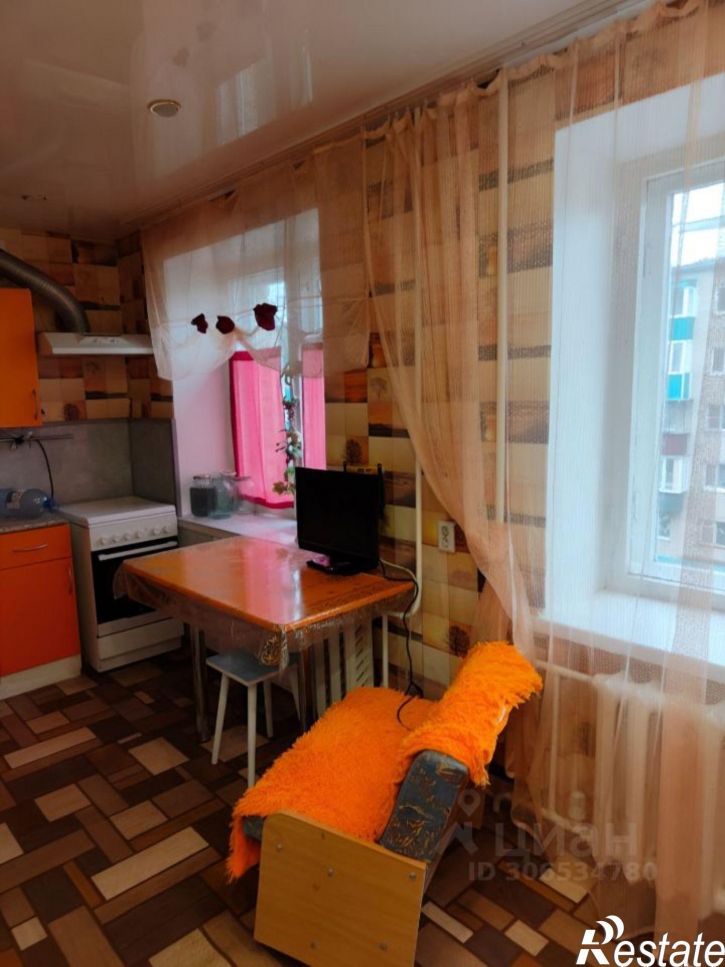 4-комн квартира улица Башкортостана, 10,  д. 10