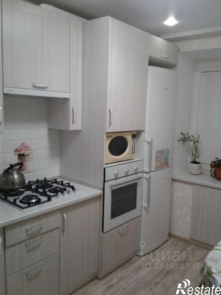 4-комн квартира Стахановская улица, 26,  д. 26