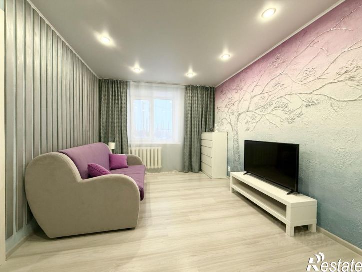 1-комн квартира Молодежный мкр, 20,  д. 20