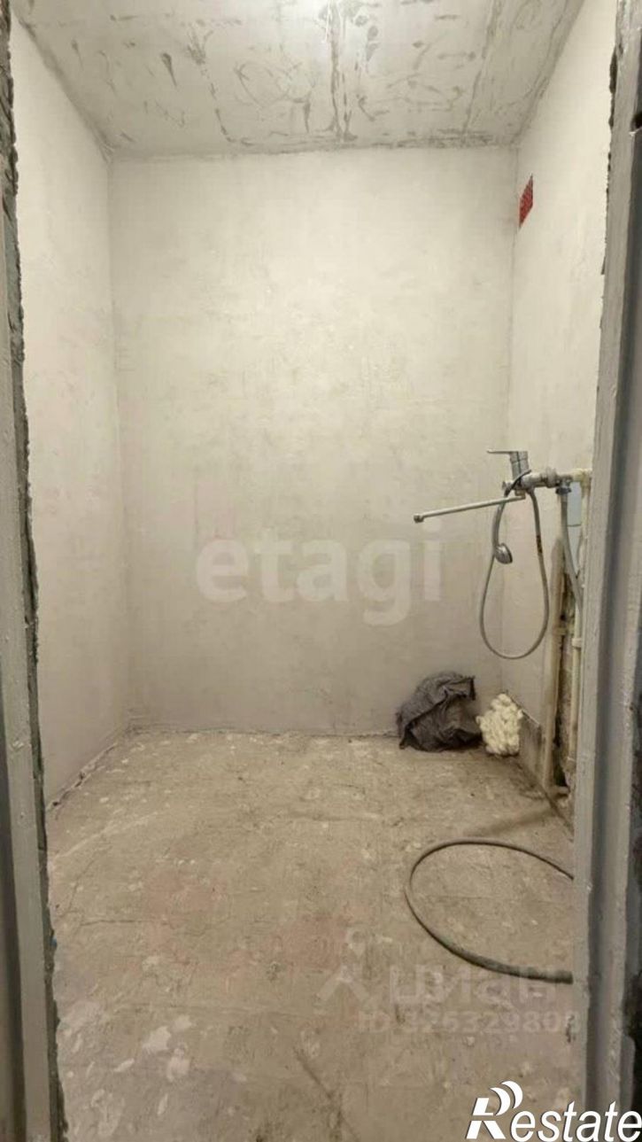 4-комн квартира улица 8 Марта, 38А,  д. 38А