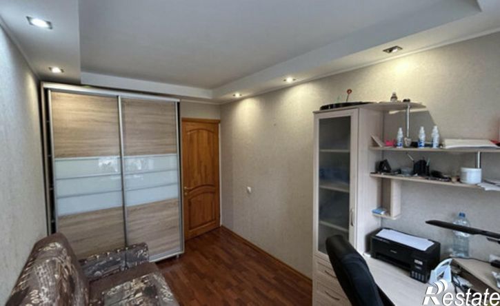 3-комн квартира улица 70 лет Октября, 11,  д. 11