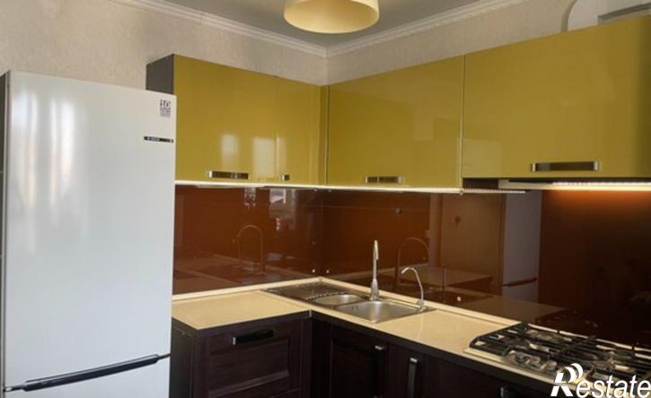 2-комн квартира улица Комарова, 30,  д. 30