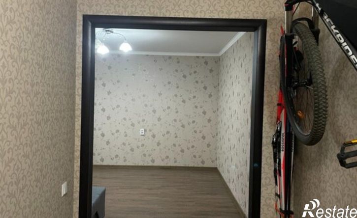 2-комн квартира улица Комарова, 30,  д. 30