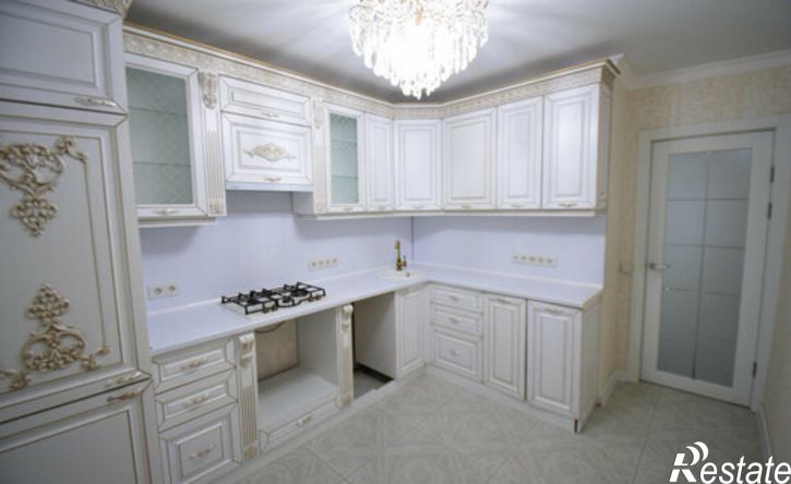 3-комн квартира ул Комарова, 43,  д. 43