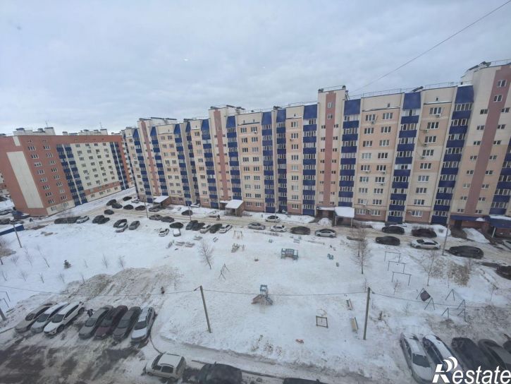 3-комн квартира ул Лазурная, 33,  д. 33