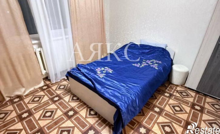 3-комн квартира ул Стахановская, 8,  д. 8