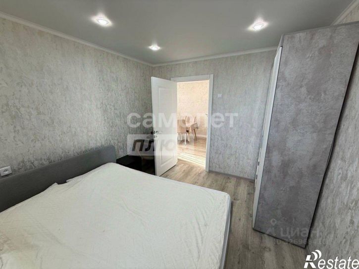 4-комн квартира б-р Славы, 10,  д. 10