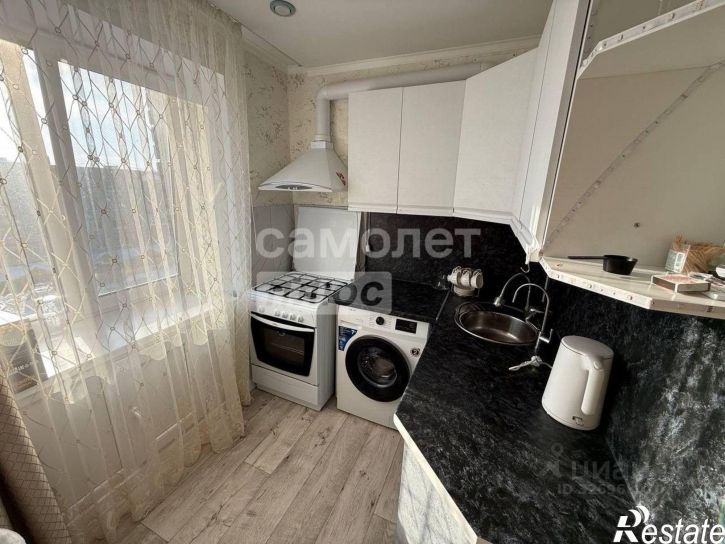 4-комн квартира б-р Славы, 10,  д. 10