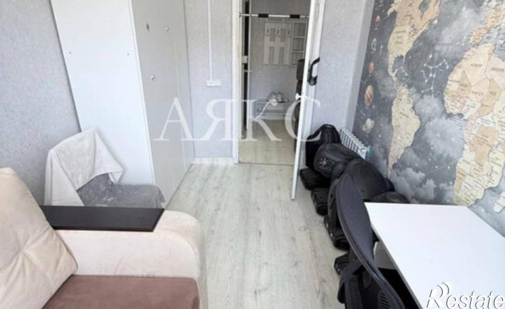 4-комн квартира улица Гагарина, 16,  д. 16