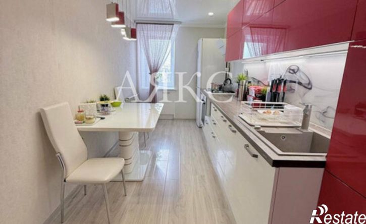 4-комн квартира ул Богдана Хмельницкого, 12,  д. 12