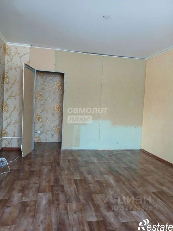 Комната Шахтостроительная улица, 19,  д. 19