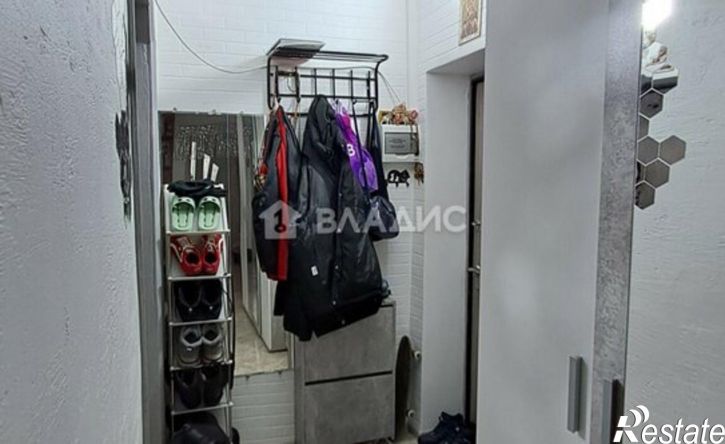 3-комн квартира улица Фурманова, 100,  д. 100