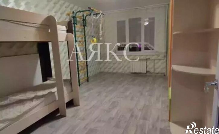 3-комн квартира ул Докучаева, 20,  д. 20