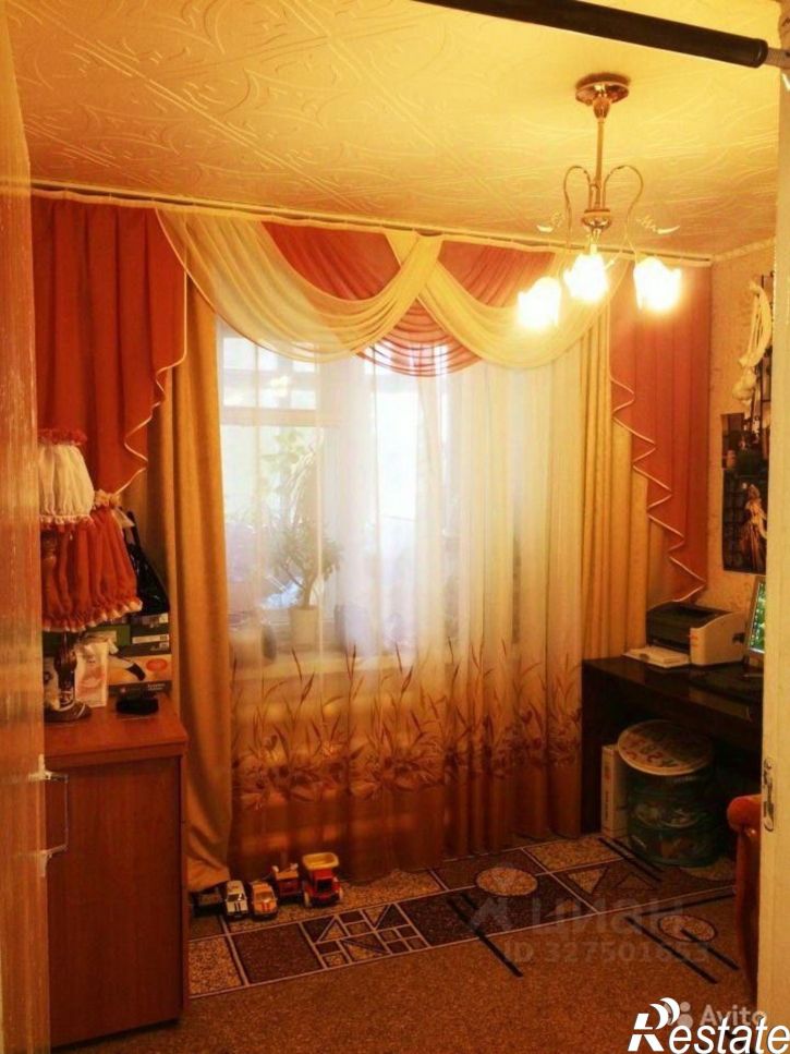 4-комн квартира Магистральная улица, 3,  д. 3