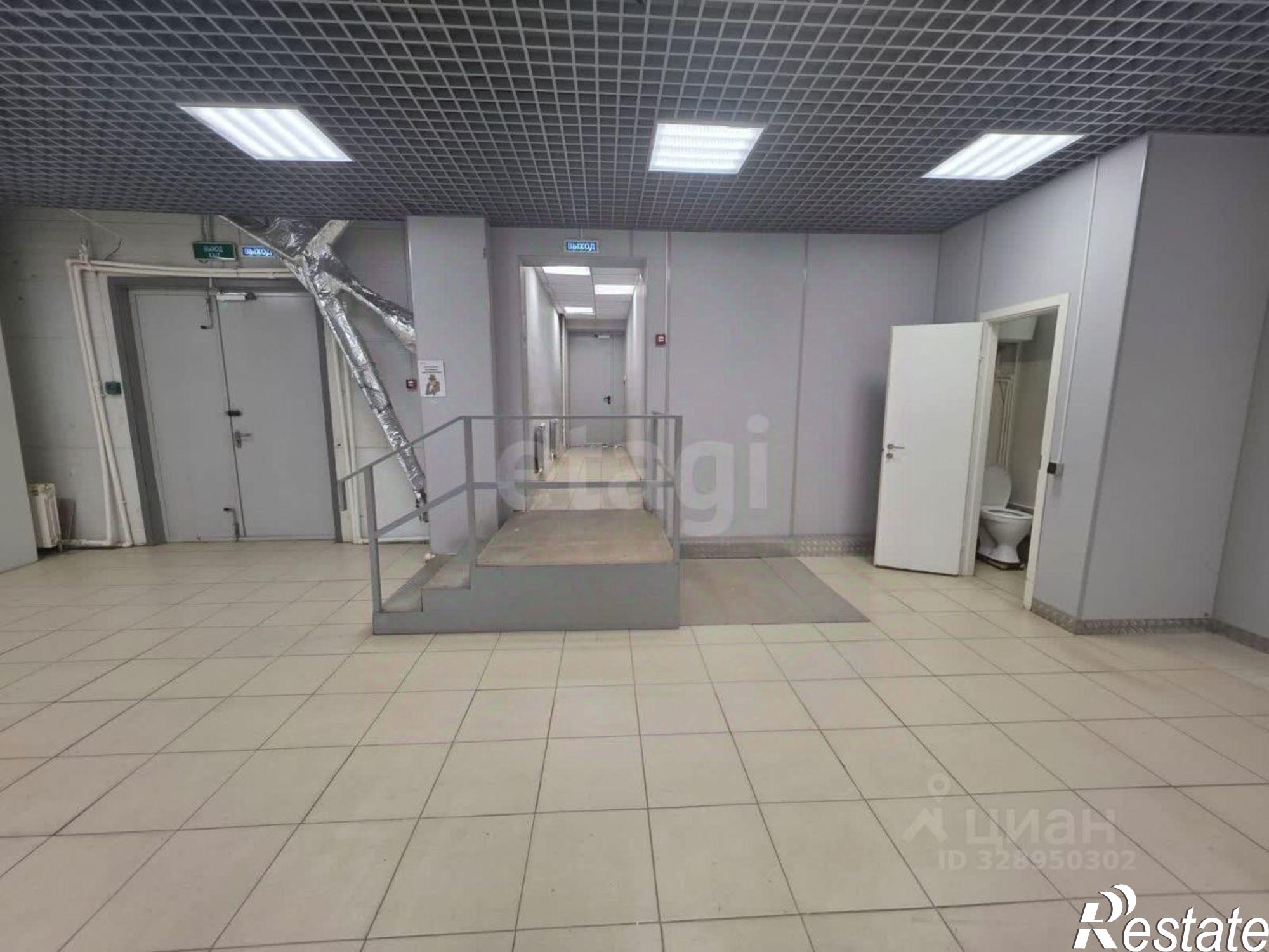 Сдать торговое помещение за 345 000 рублей на ул Ленина, 31А