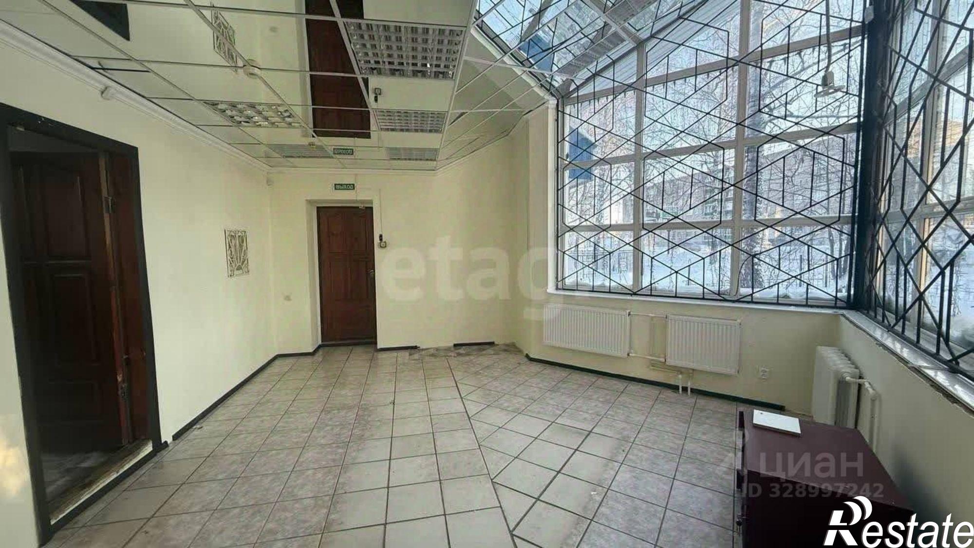 Купить торговое помещение за 4 168 760 рублей на улица Мира, 129А