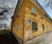 комната 67 кв м ул Суворова, 70/56