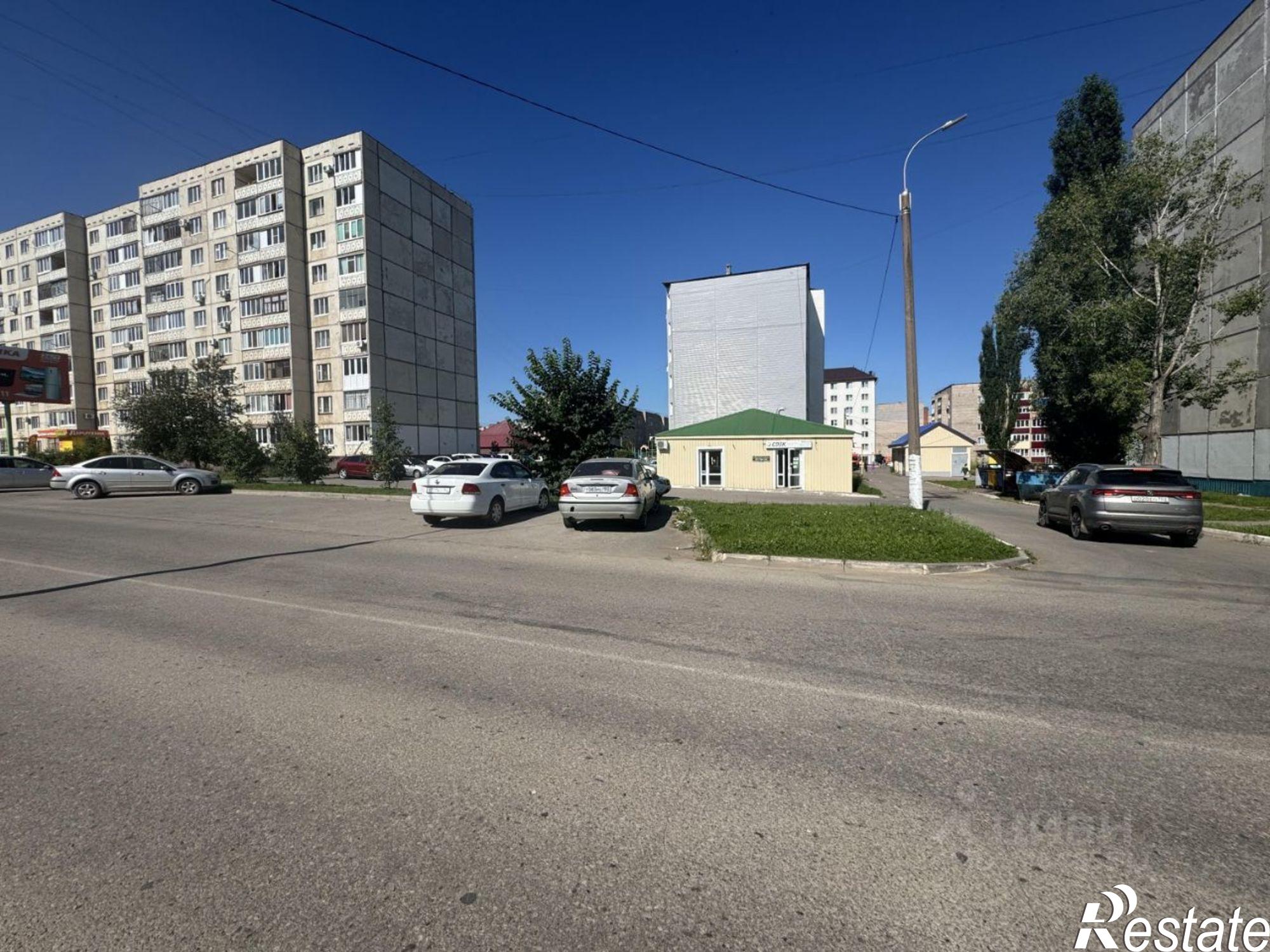 Сдать торговое помещение за 28 067 рублей на ул Комарова, 23/2