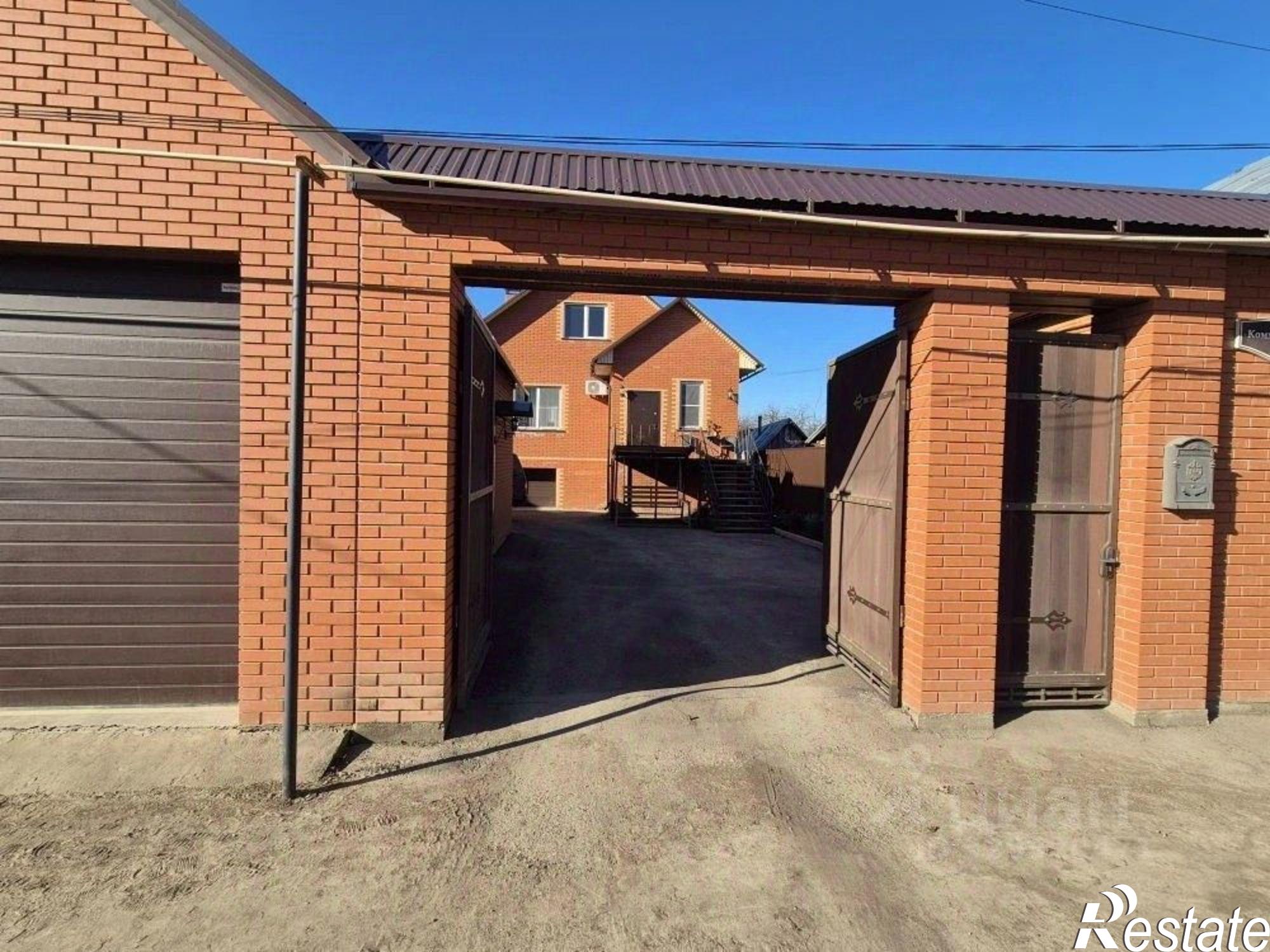 Купить дачу, дом, коттедж за 16 000 000 рублей на Октябрьская пл, 6