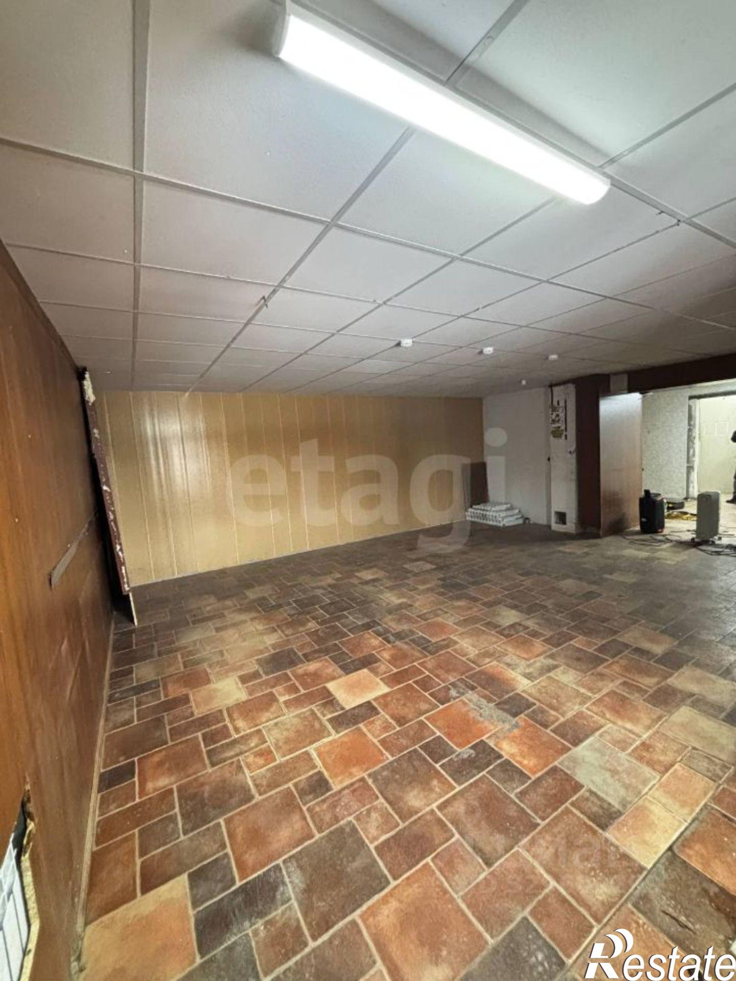 Купить торговое помещение за 6 443 680 рублей на Кольцевая улица, 122Б