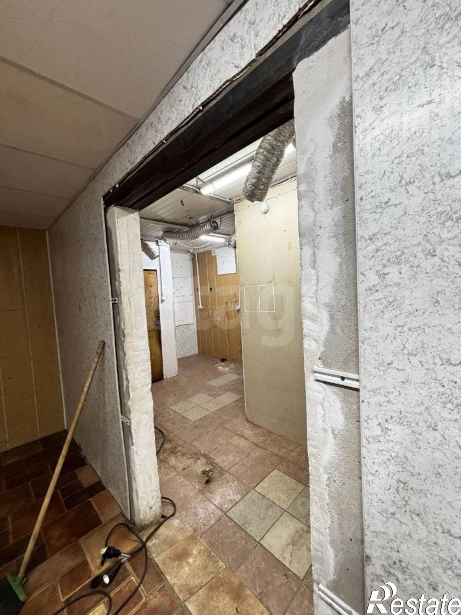 Купить торговое помещение за 6 443 680 рублей на Кольцевая улица, 122Б