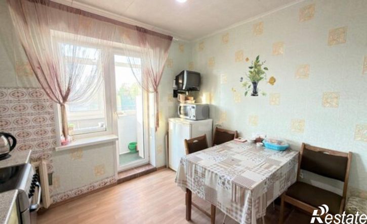 3-комн квартира ул Первых Строителей, 4,  д. 4