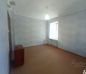 комната 61 кв м улица Калинина, 57