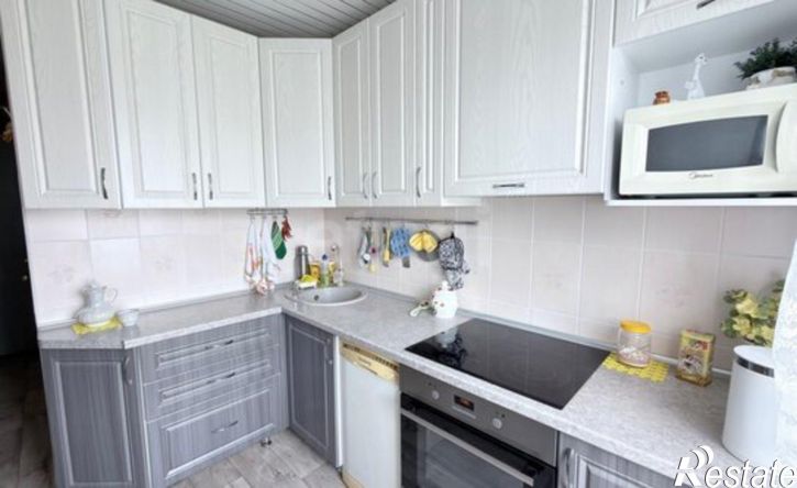 2-комн квартира улица Первых Строителей, 10,  д. 10