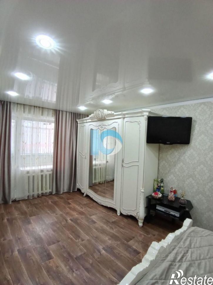 3-комн квартира мкр 35-й, д 2