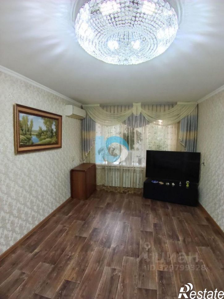 3-комн квартира мкр 35-й, д 2