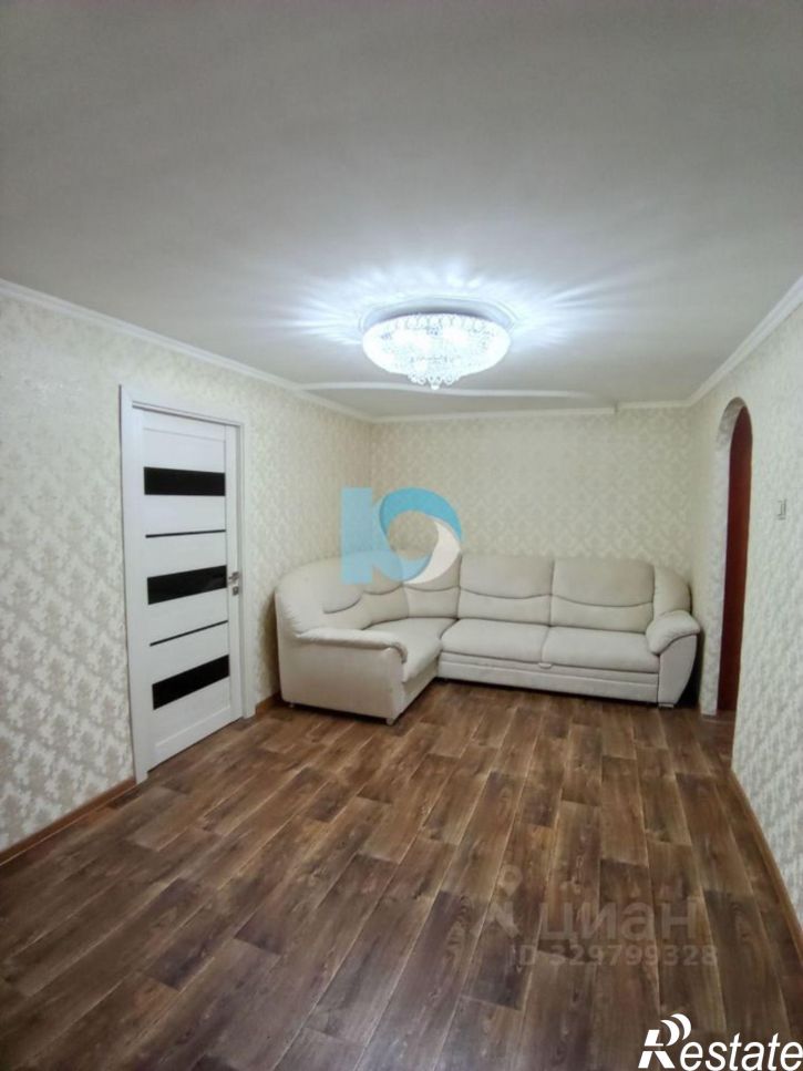 3-комн квартира мкр 35-й, д 2