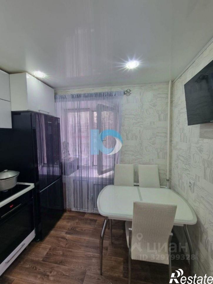 3-комн квартира мкр 35-й, д 2