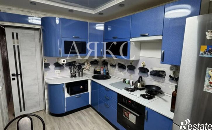 2-комн квартира Геологическая улица, 57,  д. 57