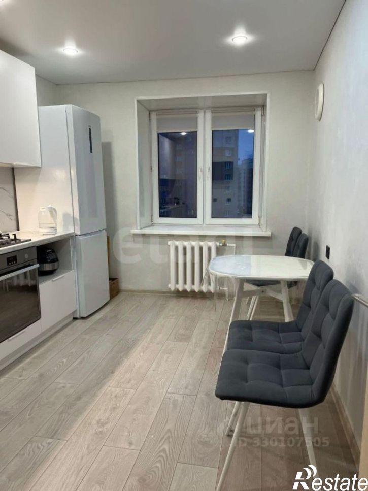 3-комн квартира ул Лазурная, 23,  д. 23