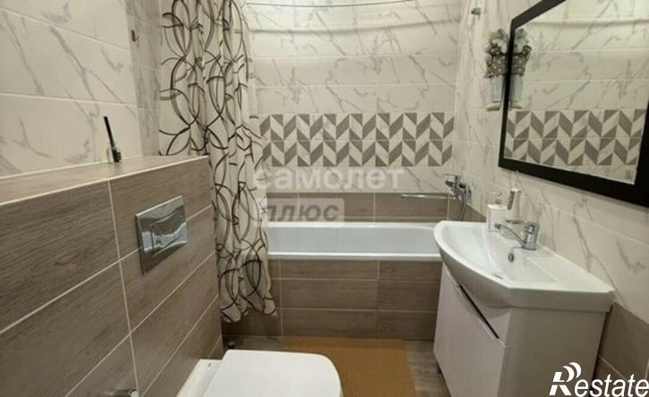3-комн квартира Уфа, улица Фатыха Иксанова, 3