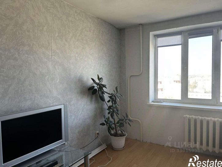3-комн квартира улица Максима Рыльского,дом 31