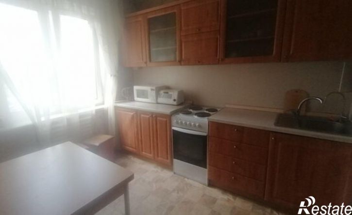 3-комн квартира Уфа, улица Лесотехникума, 28