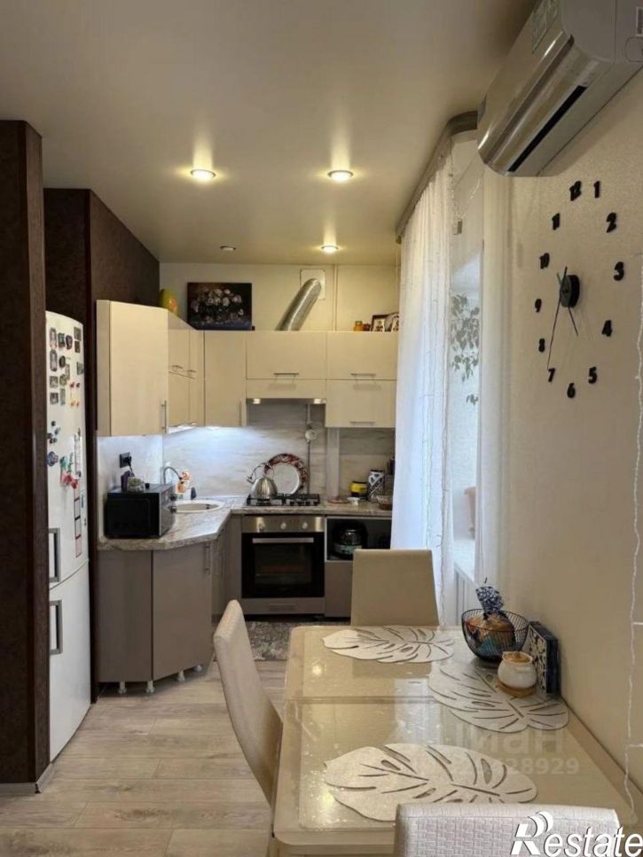 3-комн квартира улица Машиностроителей, 136,  д. 136