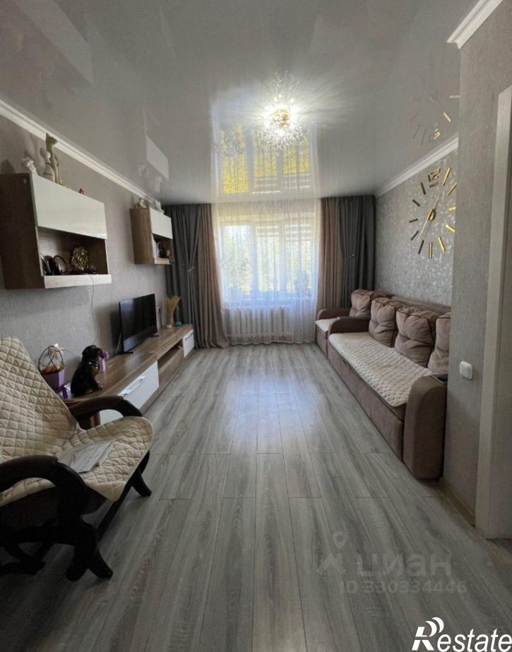 2-комн квартира Революционная улица, 31,  д. 31