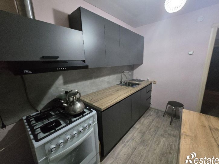 3-комн квартира ул Стахановская, 12,  д. 12