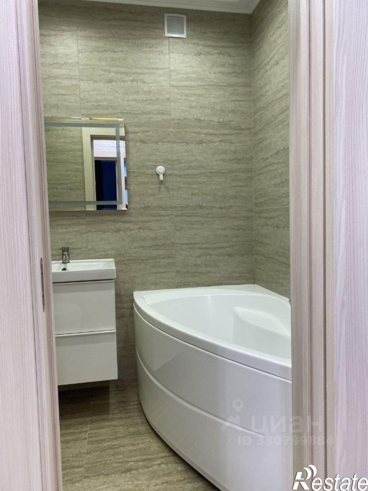 1-комн квартира улица Гайфуллина, 15В,  д. 15В