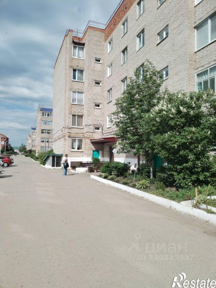 4-комн квартира ул Азина, 11,  д. 11