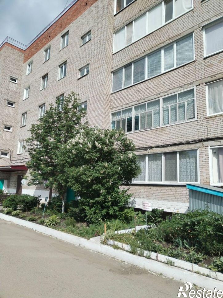 4-комн квартира ул Азина, 11,  д. 11