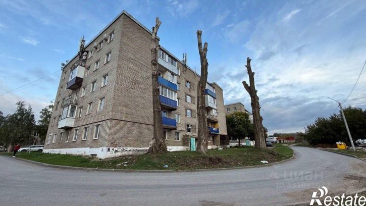2-комн квартира улица Братьев Кадомцевых, 5/3,  д. 5/3
