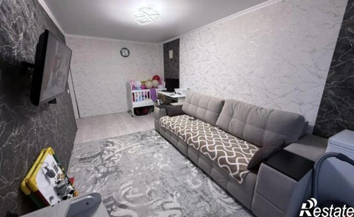 2-комн квартира мкр 32-й, 37,  д. 37