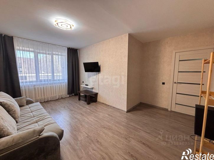 2-комн квартира ул Лазурная, 11,  д. 11