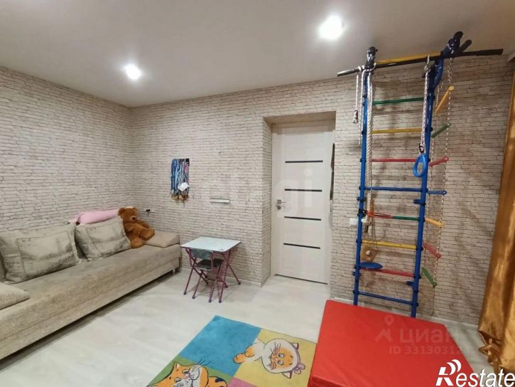 4-комн квартира Интернациональная улица, 120В,  д. 120В
