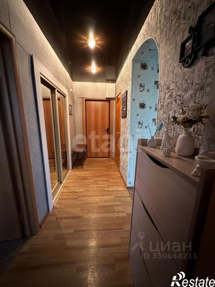 3-комн квартира ул Чкалова, 8,  д. 8