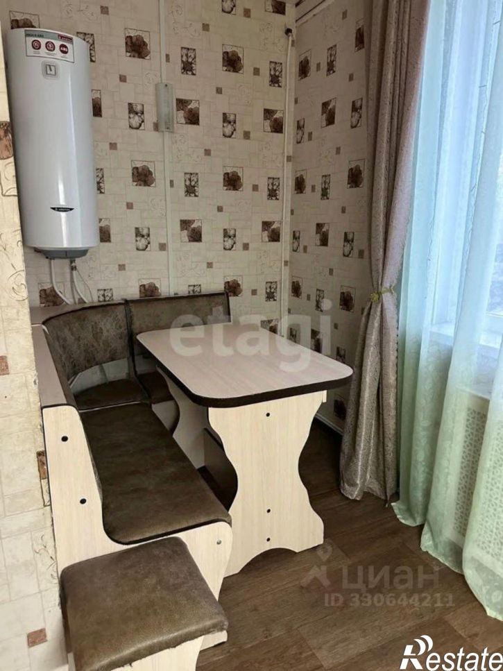 3-комн квартира ул Чкалова, 8,  д. 8