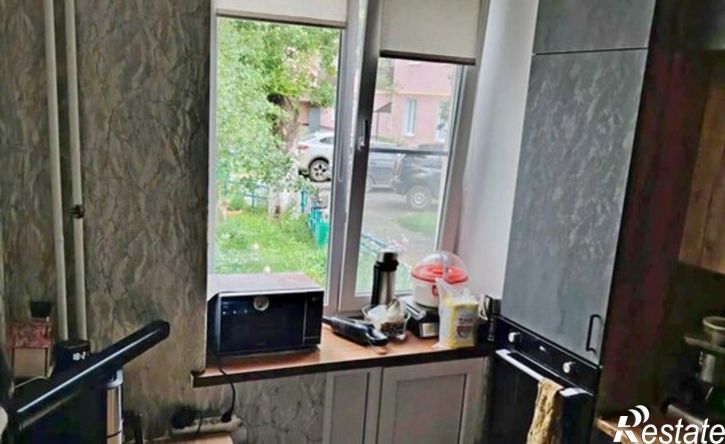 3-комн квартира Строительная улица, 13,  д. 13